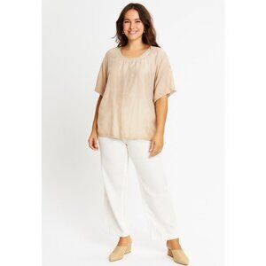 Vtg Silk Beige Blouse Sz 18/20 Embroidered Neckline Relaxed Fit Minimalist